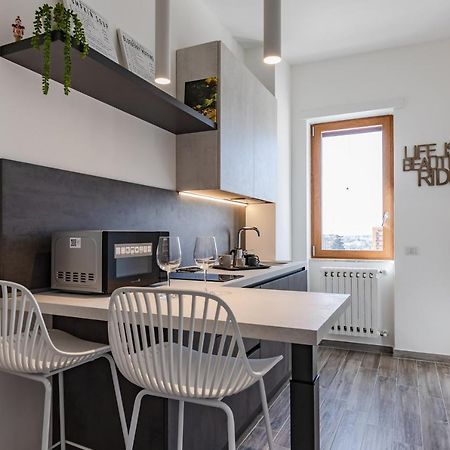 Licia & Tonino Apartments Near The Station Lecce Zewnętrze zdjęcie