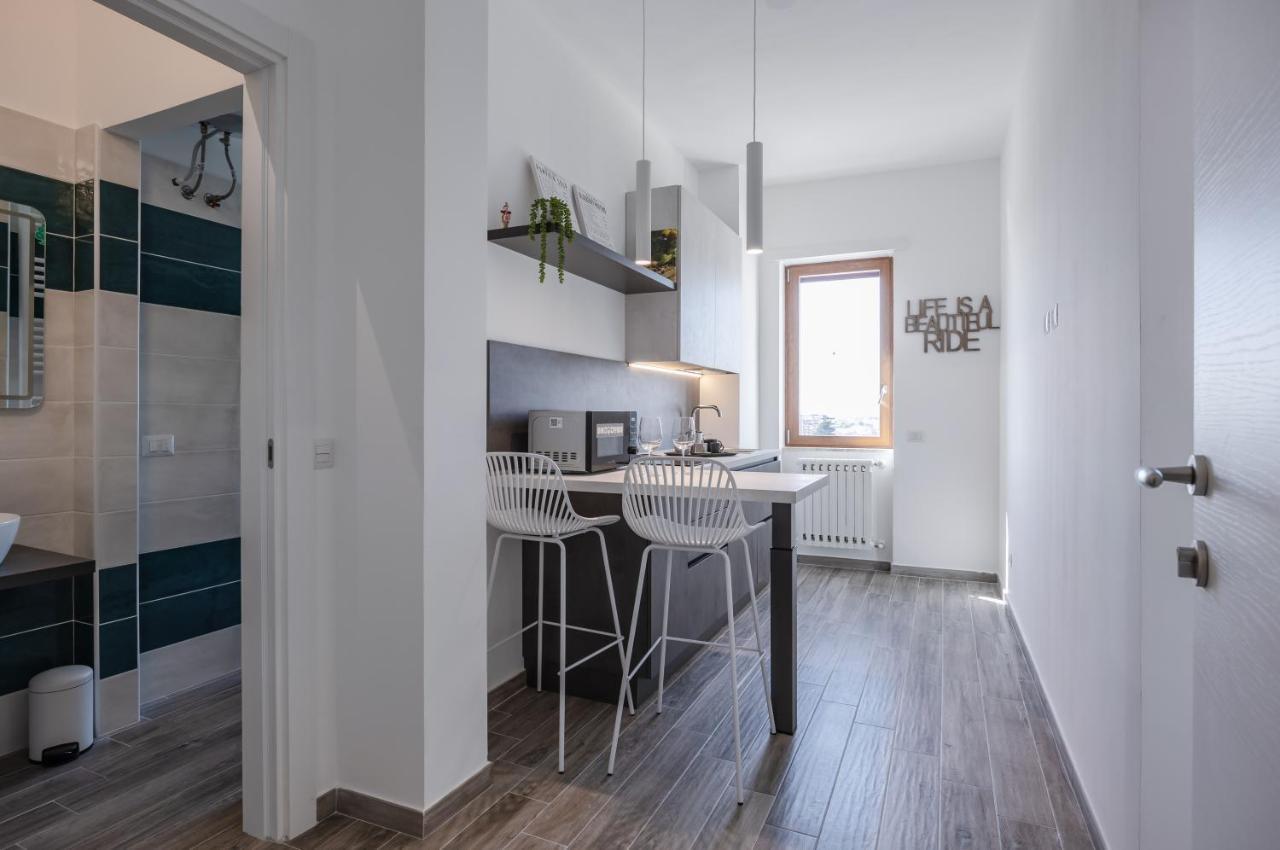 Licia & Tonino Apartments Near The Station Lecce Zewnętrze zdjęcie