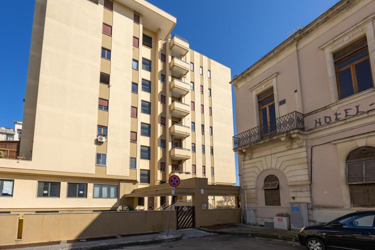 Licia & Tonino Apartments Near The Station Lecce Zewnętrze zdjęcie